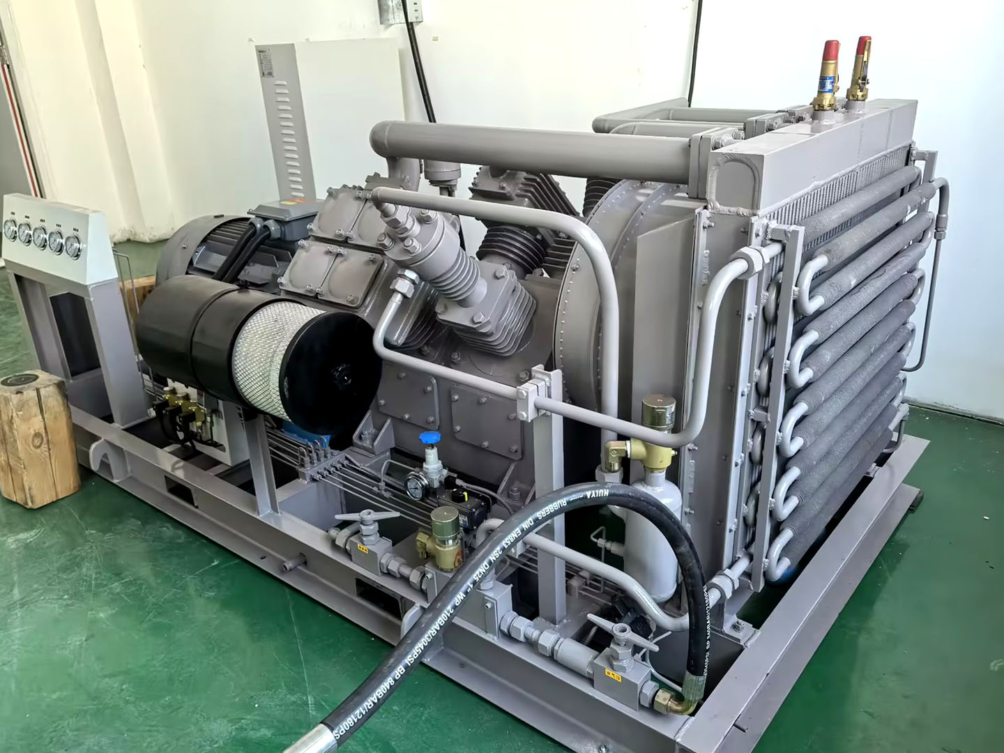 ¡La máquina de pistón de alta presión de Geso ayuda a una universidad industrial clave a alcanzar nuevas alturas en la investigación científica!